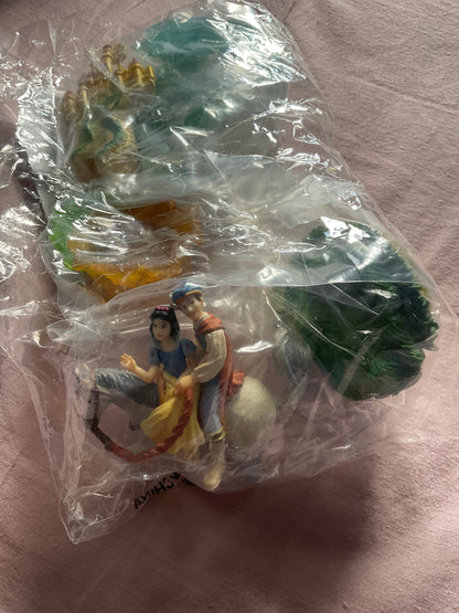 Snow White Disney Characters Formation Arts Figure Japan Import UK Seller